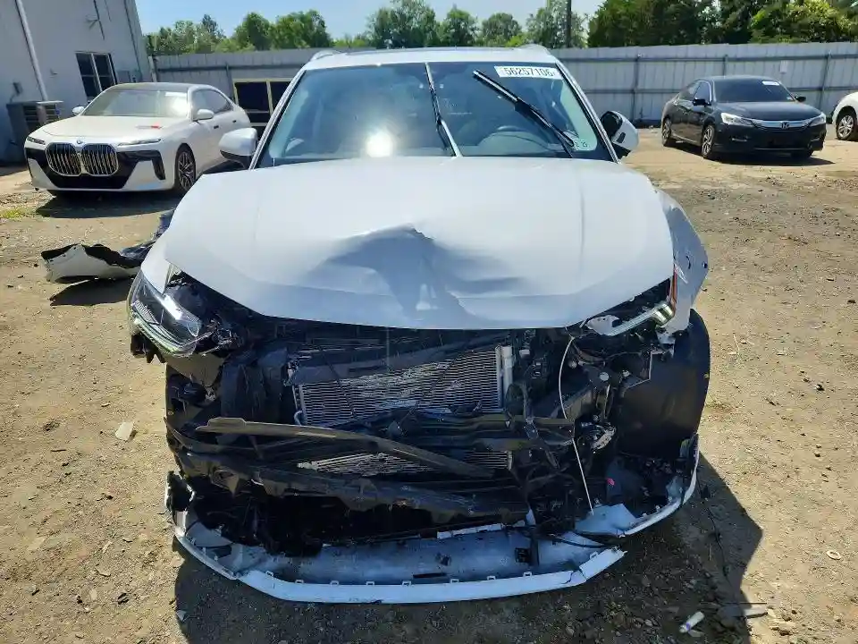 WA1EEDF38R1077961 2024 AUDI Q3-4