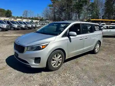 KNDMA5C12J6400723 2018 KIA SEDONA-1