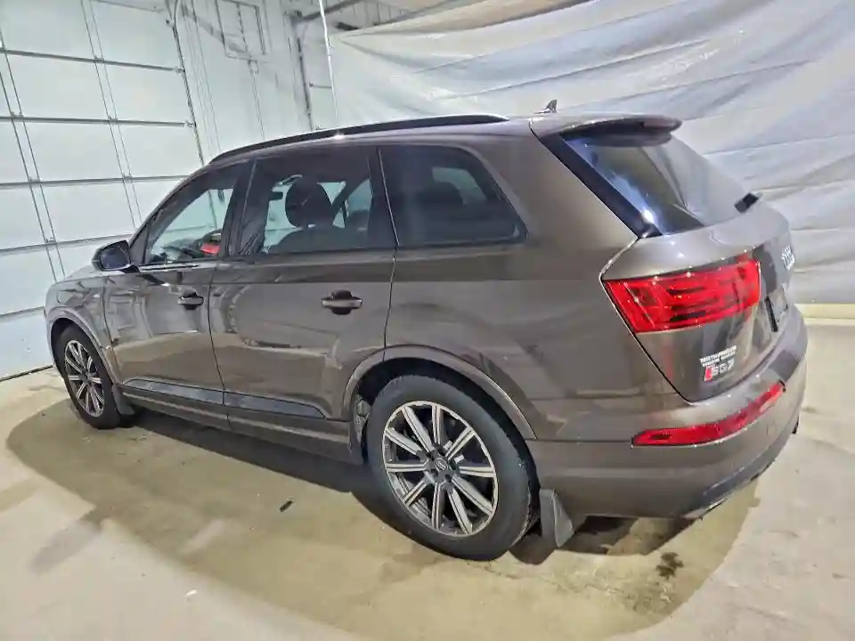 WA1VAAF71HD056217 2017 AUDI Q7-1