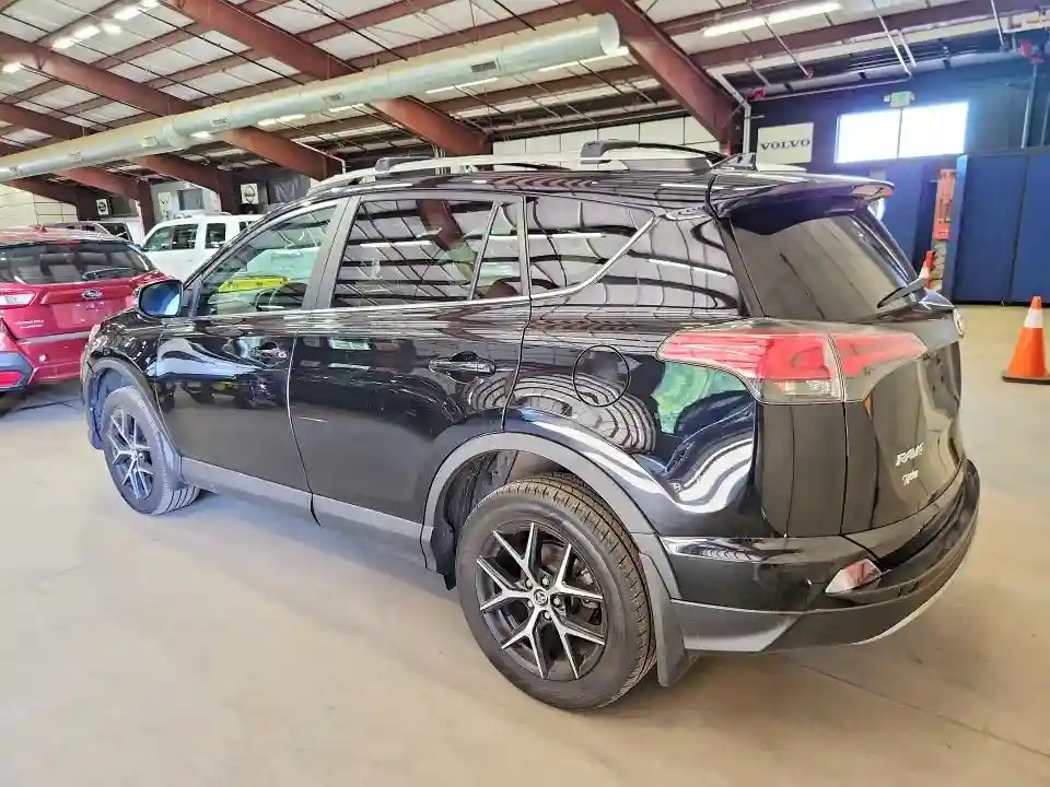 2T3JFREV5JW737705 2018 TOYOTA RAV4-1