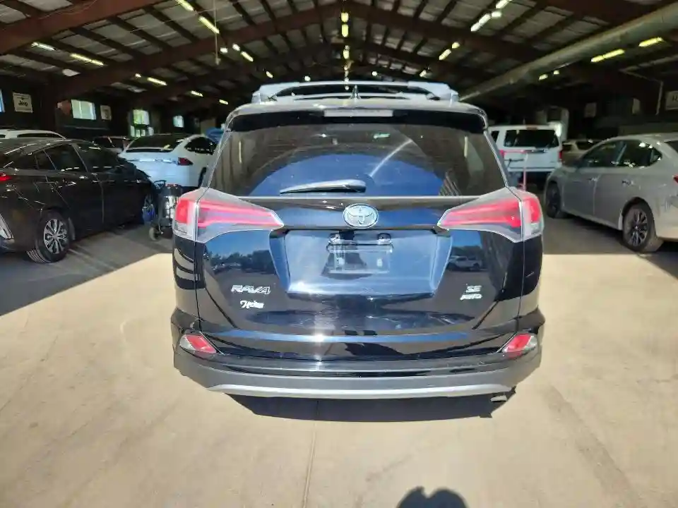 2T3JFREV5JW737705 2018 TOYOTA RAV4-5