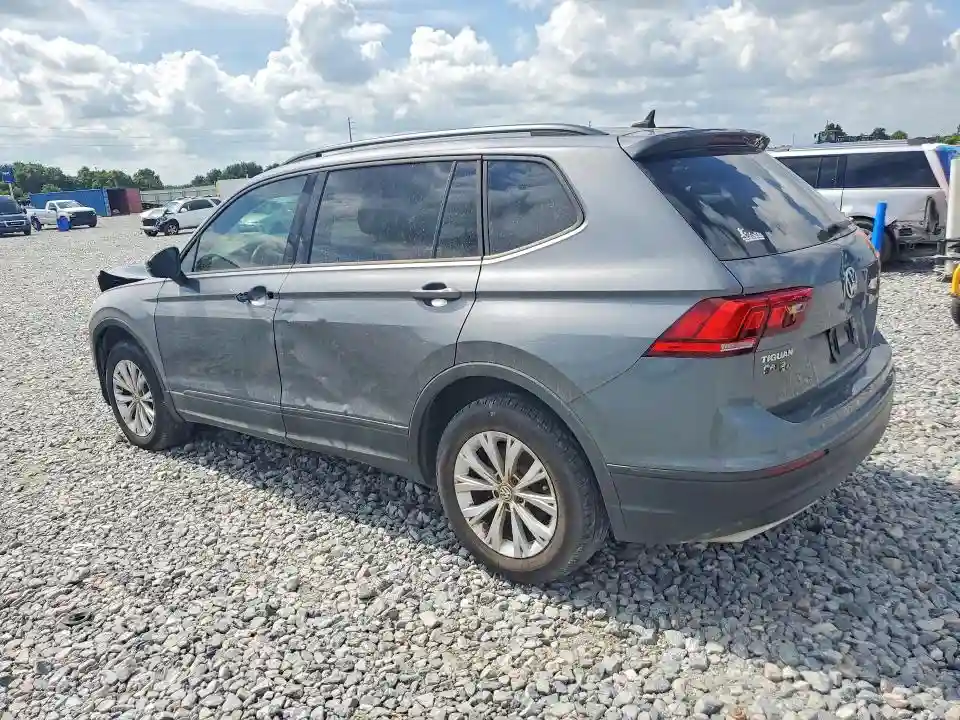 3VV1B7AXXLM038504 2020 VOLKSWAGEN TIGUAN-1