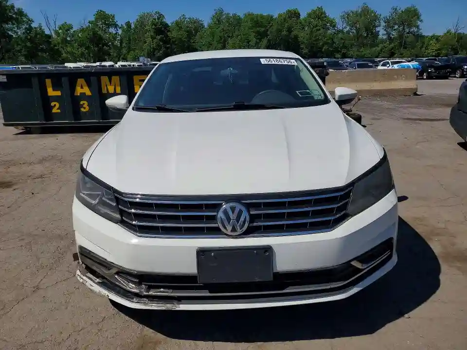1VWAA7A30JC016604 2018 VOLKSWAGEN PASSAT-4