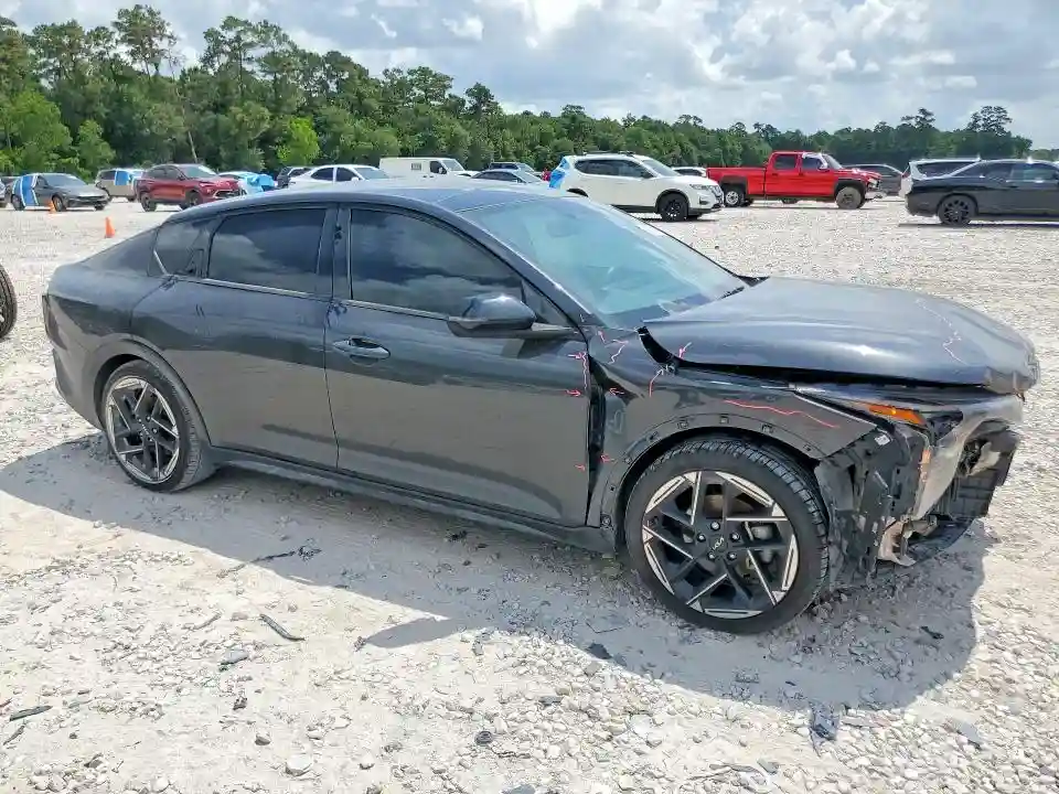 3KPFW4DE0SE125970 2025 KIA K4-3