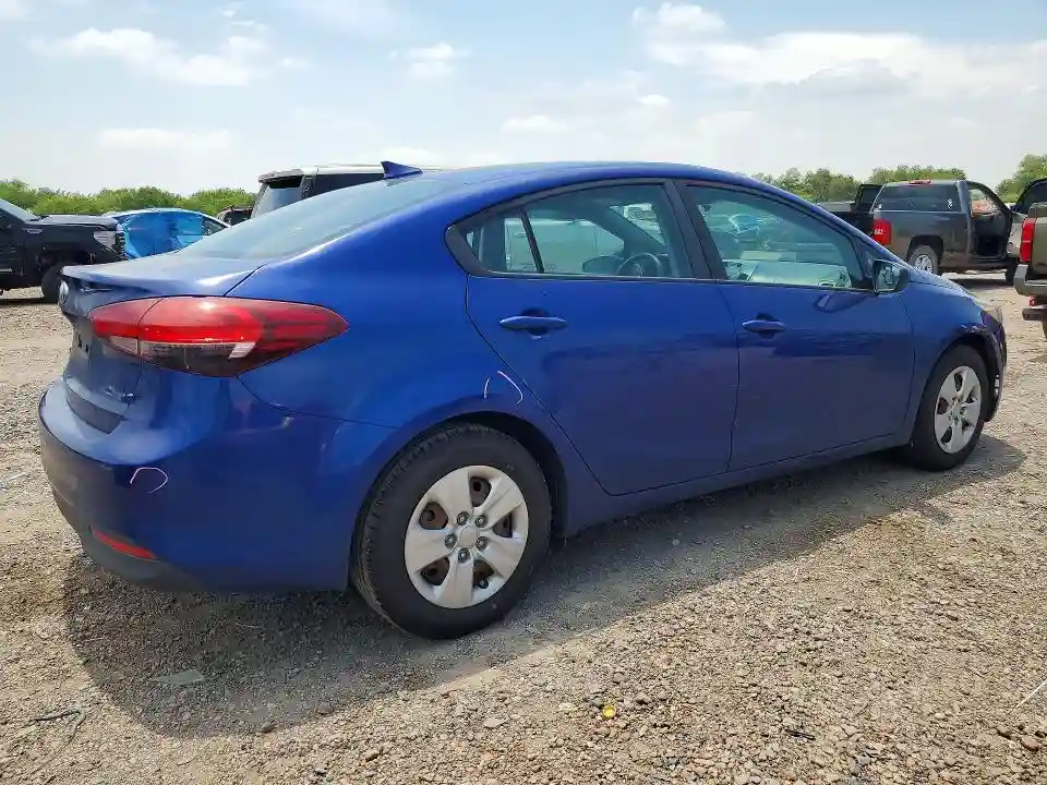 3KPFL4A73JE268327 2018 KIA FORTE-2