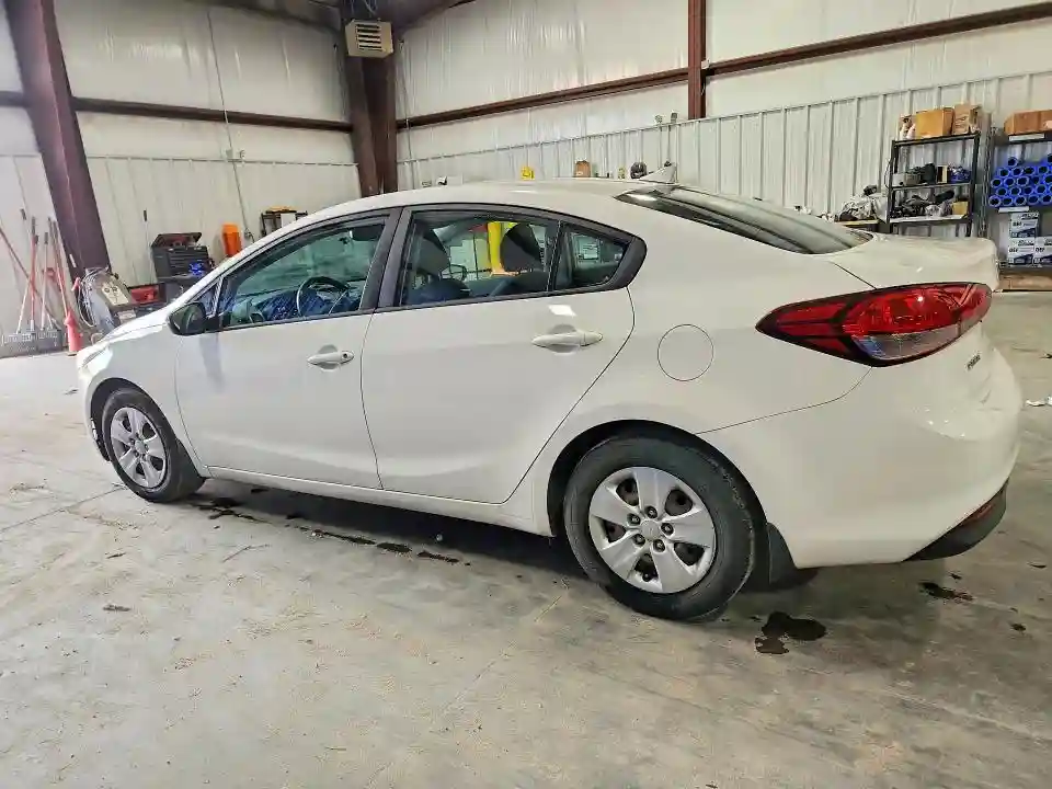 3KPFK4A71HE036645 2017 KIA FORTE-1