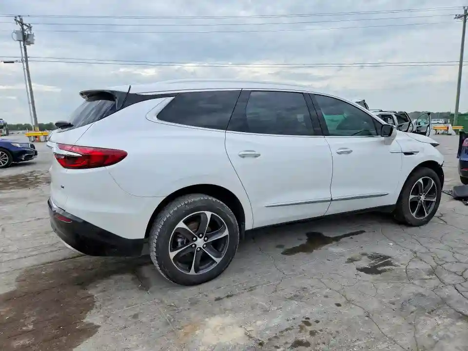 5GAERBKW4MJ171117 2021 BUICK ENCLAVE-2