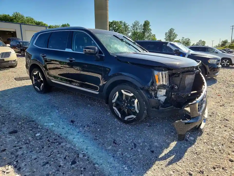 5XYP6DGC0PG393717 2023 KIA TELLURIDE-3