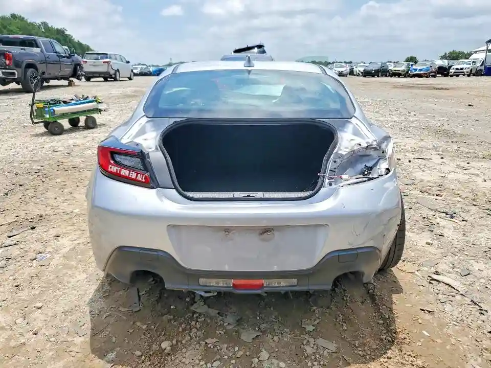 JF1ZNBE15P9762676 2023 TOYOTA GR 86-5