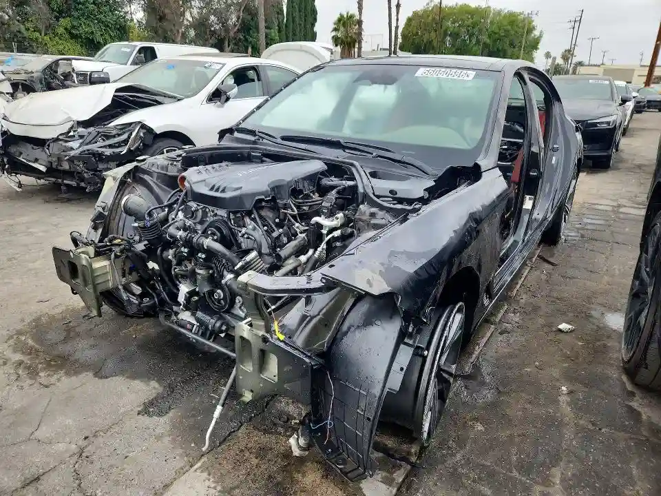KMTG54SEXSU152736 2025 GENESIS G70-0