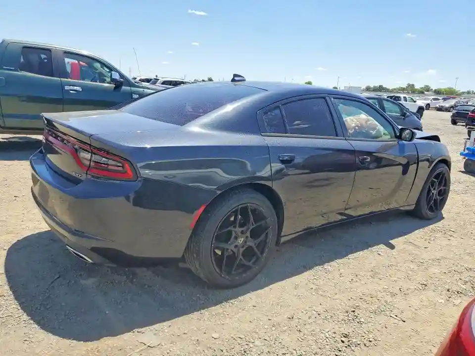2C3CDXHG4GH332805 2016 DODGE CHARGER-2