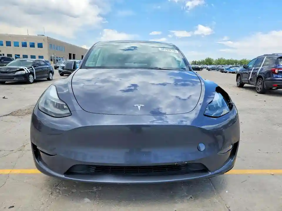 7SAYGDEE8PF935484 2023 TESLA MODEL Y-4