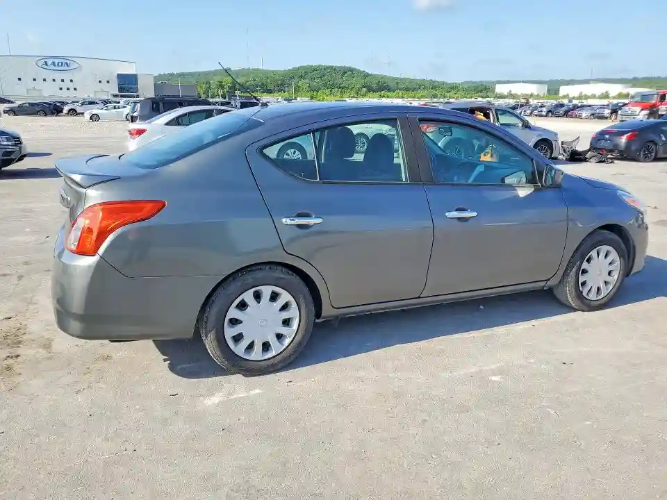 3N1CN7AP6KL853160 2019 NISSAN VERSA-2