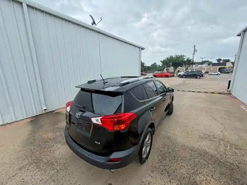 2T3WFREV9FW202485 2015 TOYOTA RAV4-3