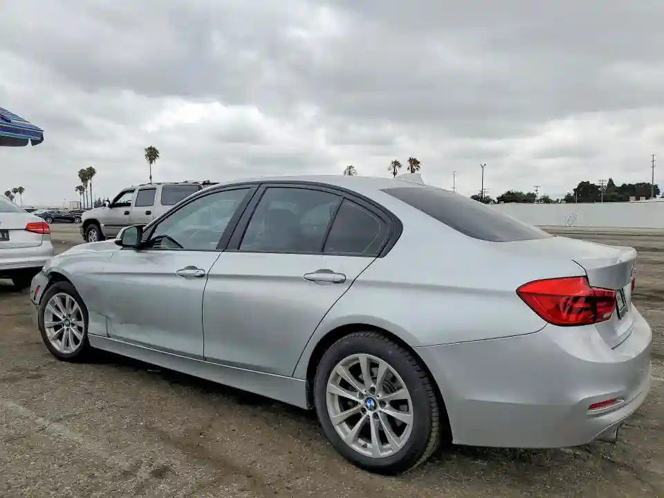 WBA8A9C50JAD27697 2018 BMW 3 SERIES-1