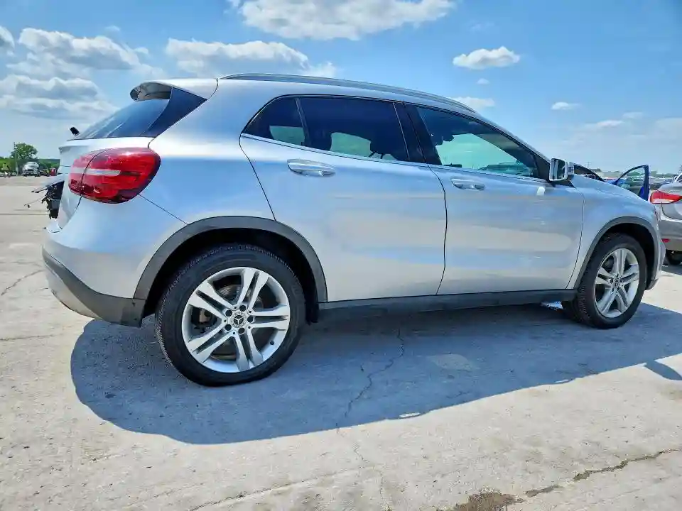 WDCTG4EB8KJ553559 2019 MERCEDES-BENZ GLA-CLASS-2