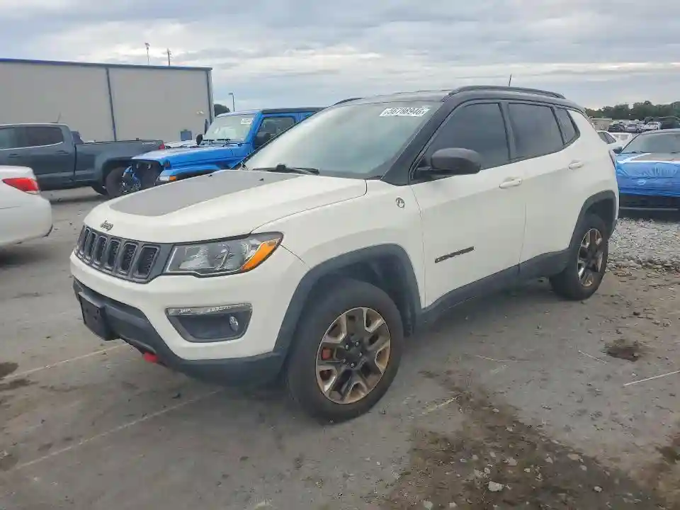 3C4NJDDB6JT451332 2018 JEEP COMPASS TR-0