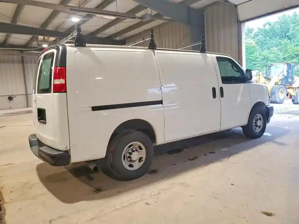 1GCWGAFF7H1133691 2017 CHEVROLET EXPRESS-2