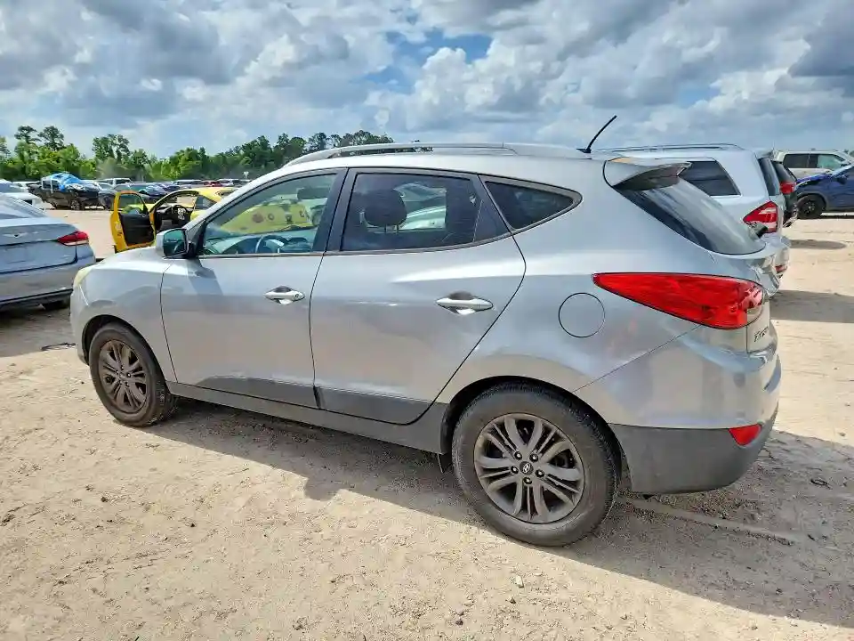 KM8JUCAG0FU021076 2015 HYUNDAI TUCSON-1