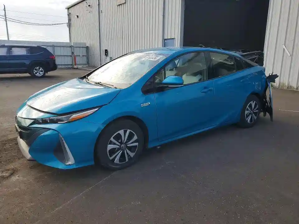 JTDKARFP8J3099357 2018 TOYOTA PRIUS-0