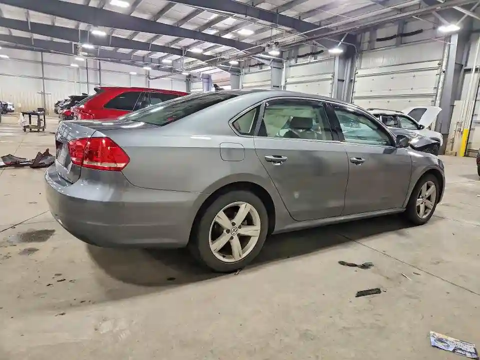 1VWAT7A35FC122998 2015 VOLKSWAGEN PASSAT-2
