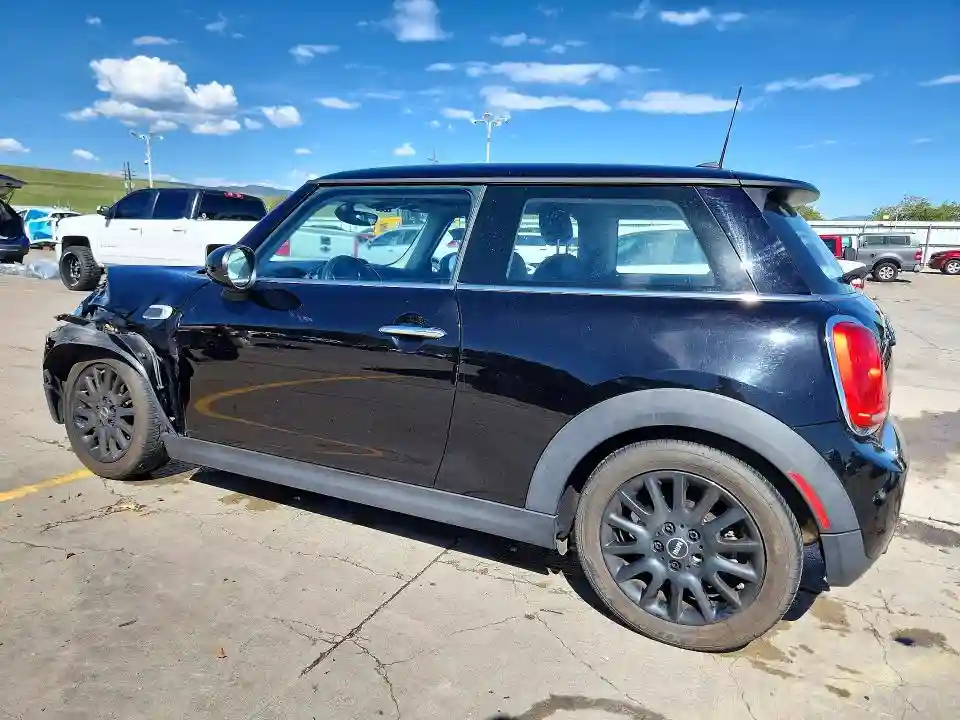 WMWXP5C32H2G61154 2017 MINI COOPER-1