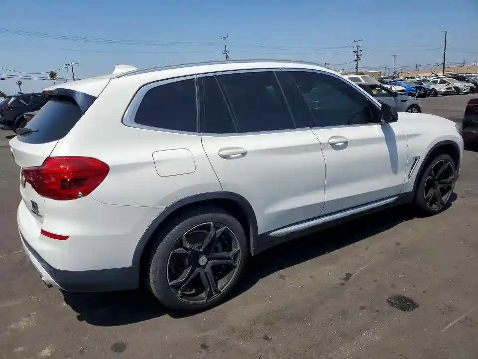 5UXTR7C55KLF24525 2019 BMW X3-2