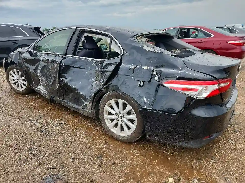 JTNB11HK4J3001715 2018 TOYOTA CAMRY-1