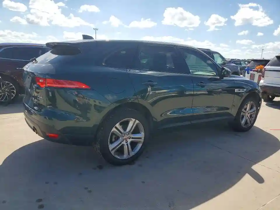 SADCL2BV7HA085292 2017 JAGUAR F-PACE-2