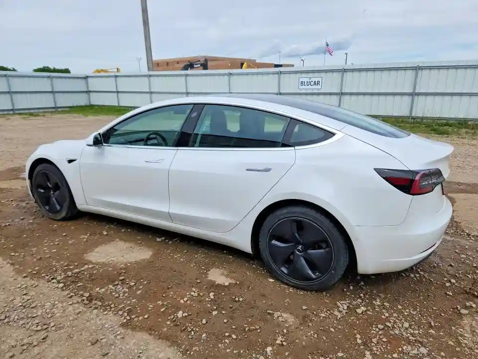 5YJ3E1EB5KF361551 2019 TESLA MODEL 3-1