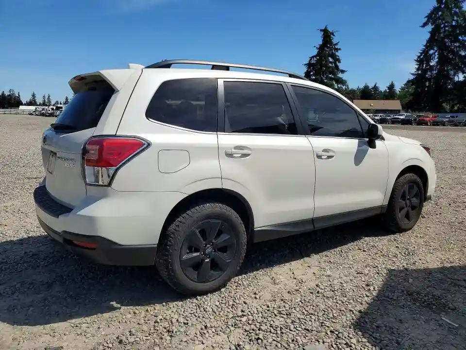 JF2SJAJC8HH416543 2017 SUBARU FORESTER-2