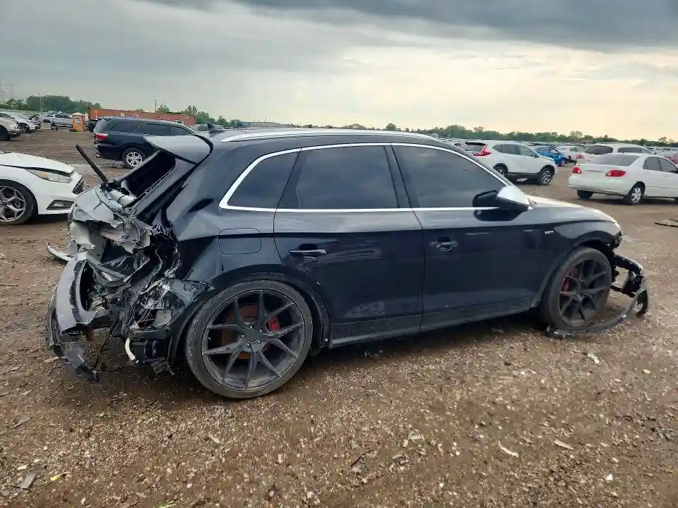 WA1A4AFY4J2022515 2018 AUDI SQ5-2