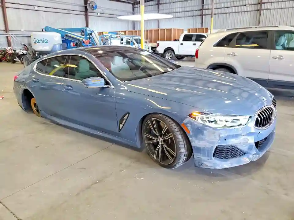 WBAGV8C09LCE51327 2020 BMW M8-3