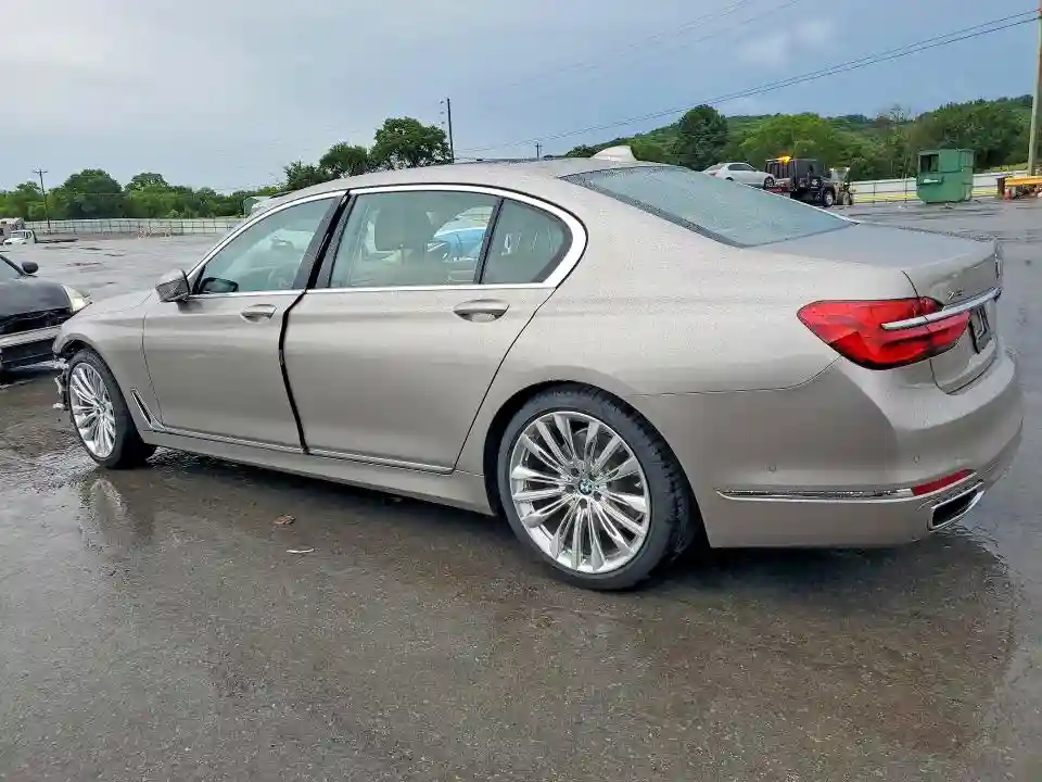 WBA7F2C52HG421878 2017 BMW 7 SERIES-1