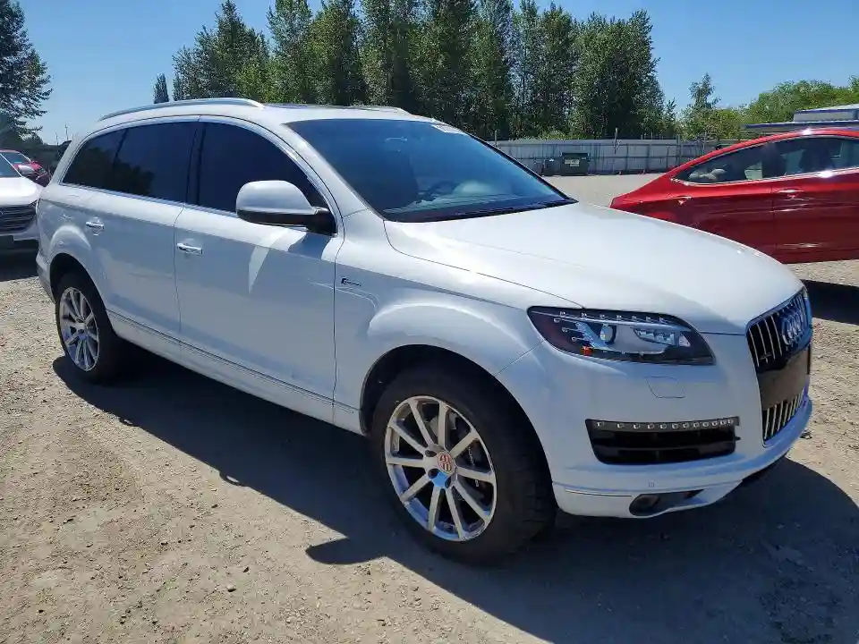 WA1LGAFEXFD001587 2015 AUDI Q7-3