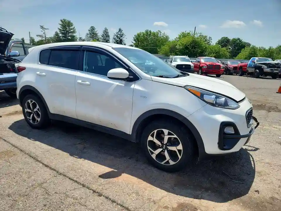 KNDPMCAC3M7914267 2021 KIA SPORTAGE-3