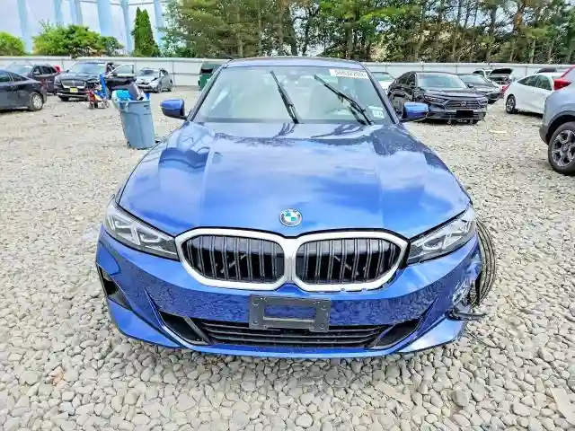 3MW89FF02P8D09310 2023 BMW 3 SERIES-4