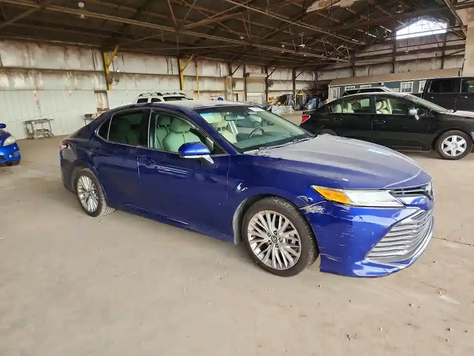 4T1B21HK8JU507569 2018 TOYOTA CAMRY SOLA-3