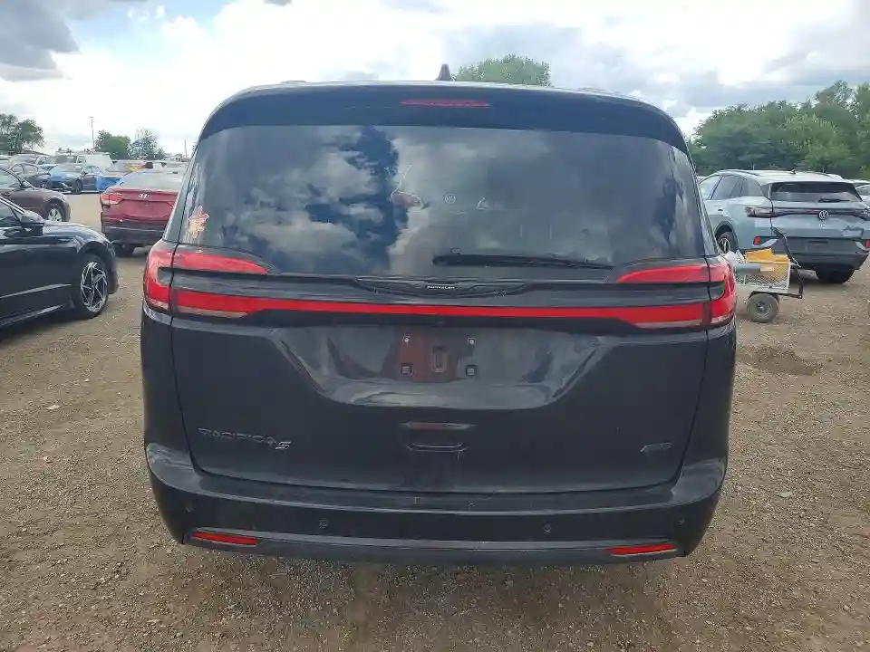 2C4RC3BGXRR131370 2024 CHRYSLER PACIFICA-5