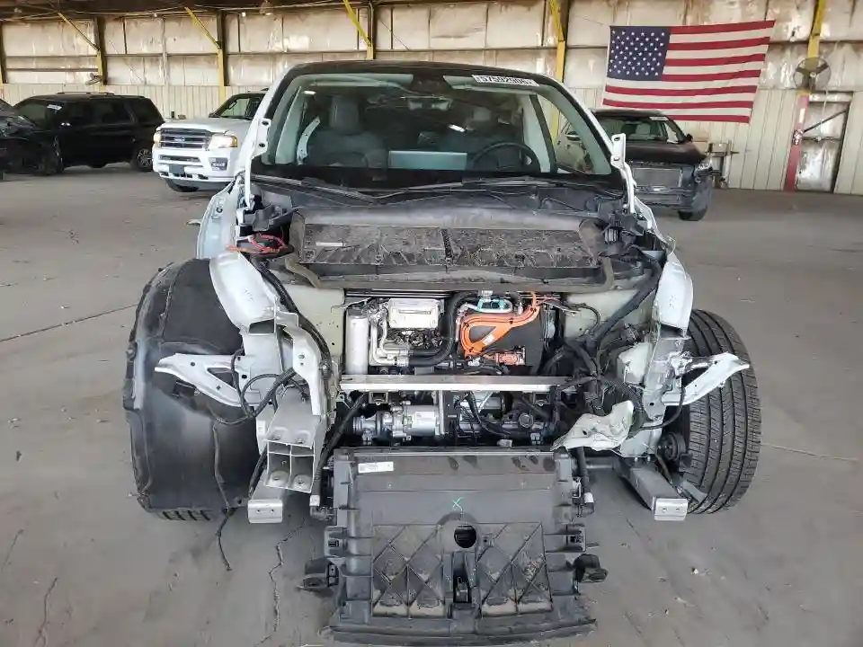7SAYGDEEXPA093048 2023 TESLA MODEL Y-4