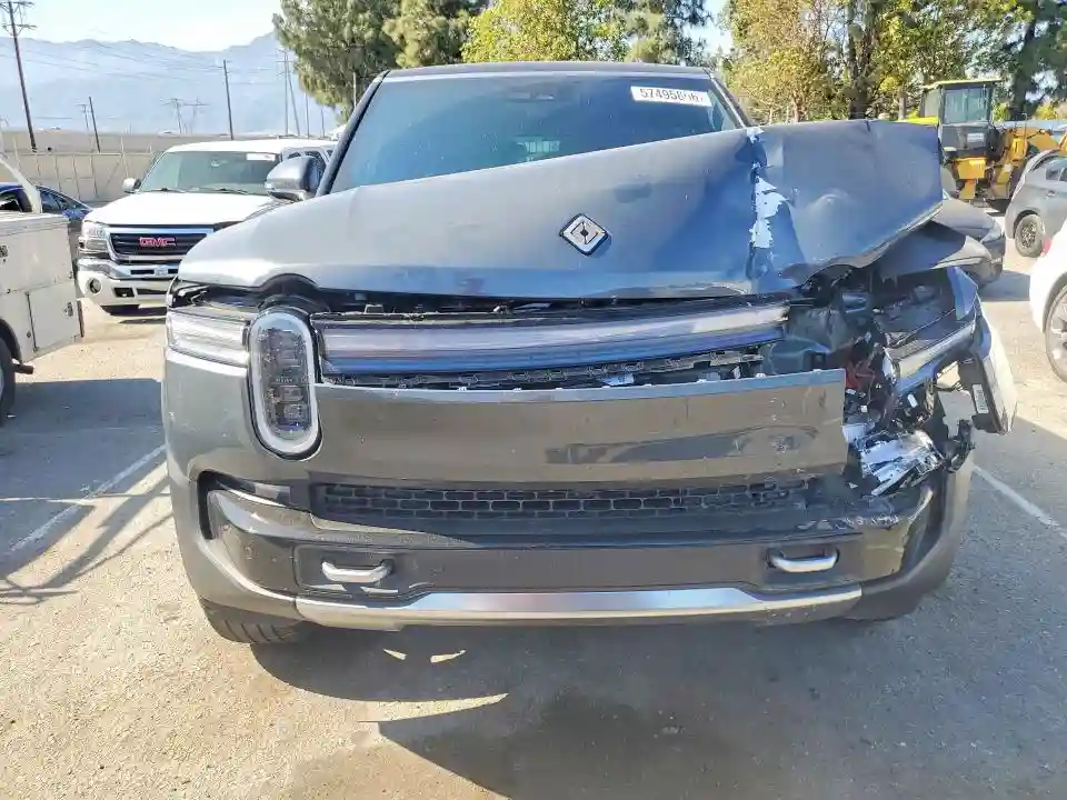 7PDSGBBA2SN071477 2025 RIVIAN RIS-4
