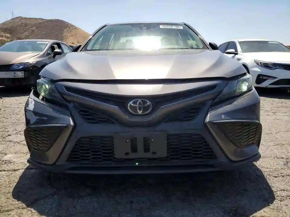 4T1T11AK7MU524658 2021 TOYOTA CAMRY-4