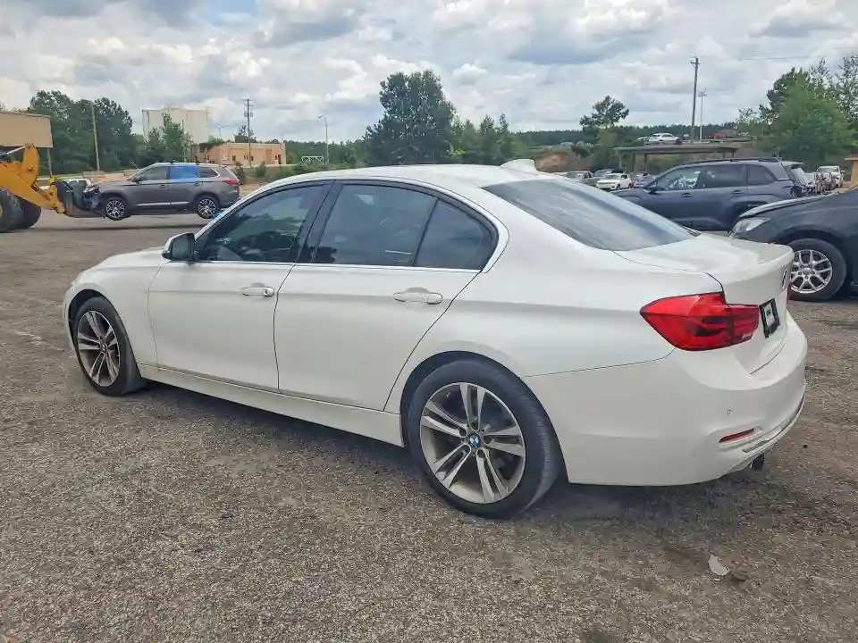 WBA8B9G37HNU52699 2017 BMW 3 SERIES-1