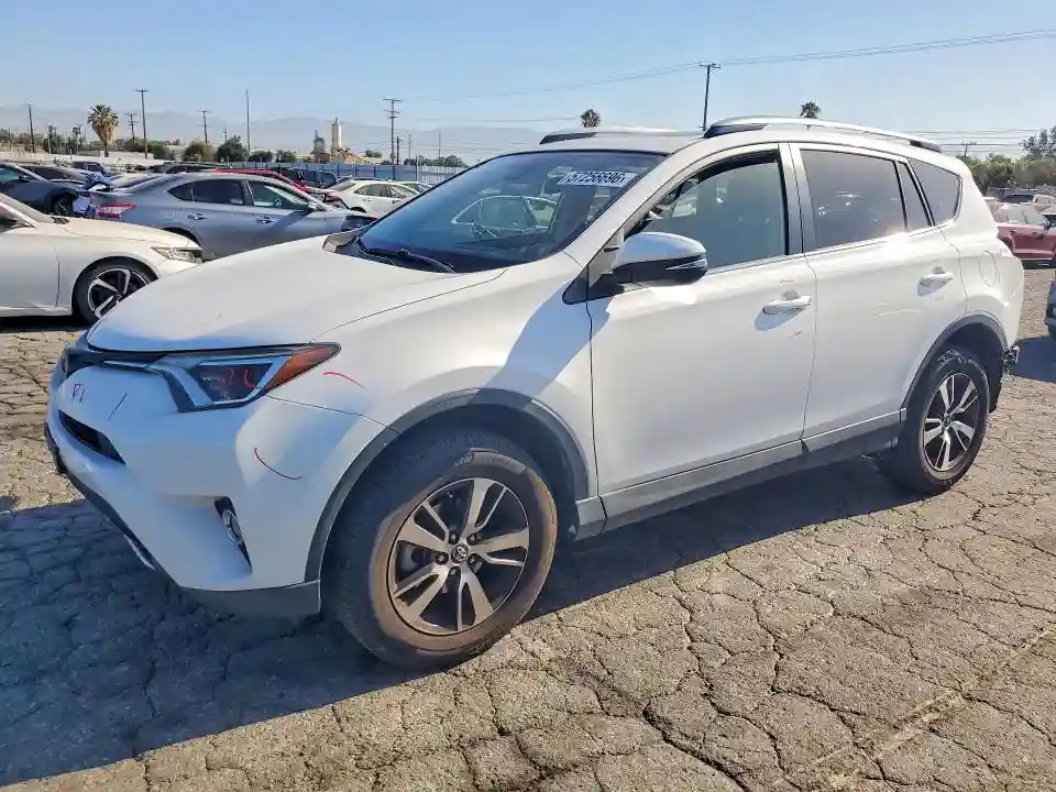JTMWFREV0JJ197376 2018 TOYOTA RAV4-0