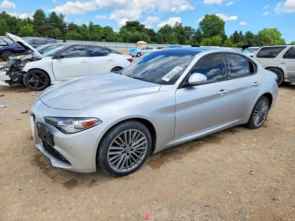 ZARFAEEN6H7546545 2017 ALFA ROMEO GIULIA-0
