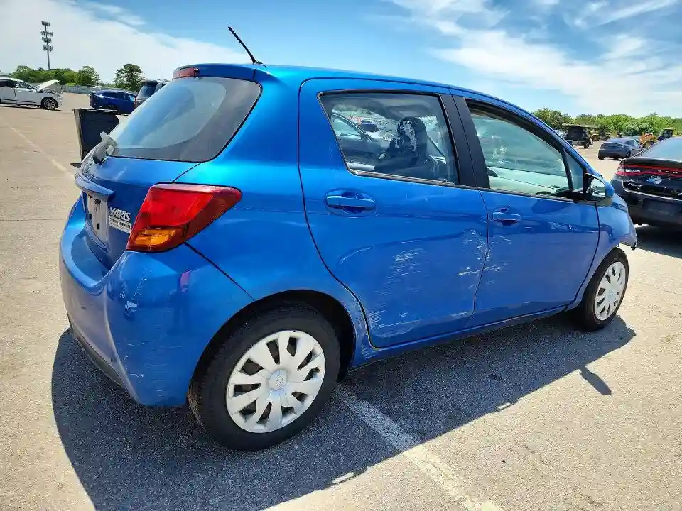 VNKKTUD35FA033713 2015 TOYOTA YARIS-2