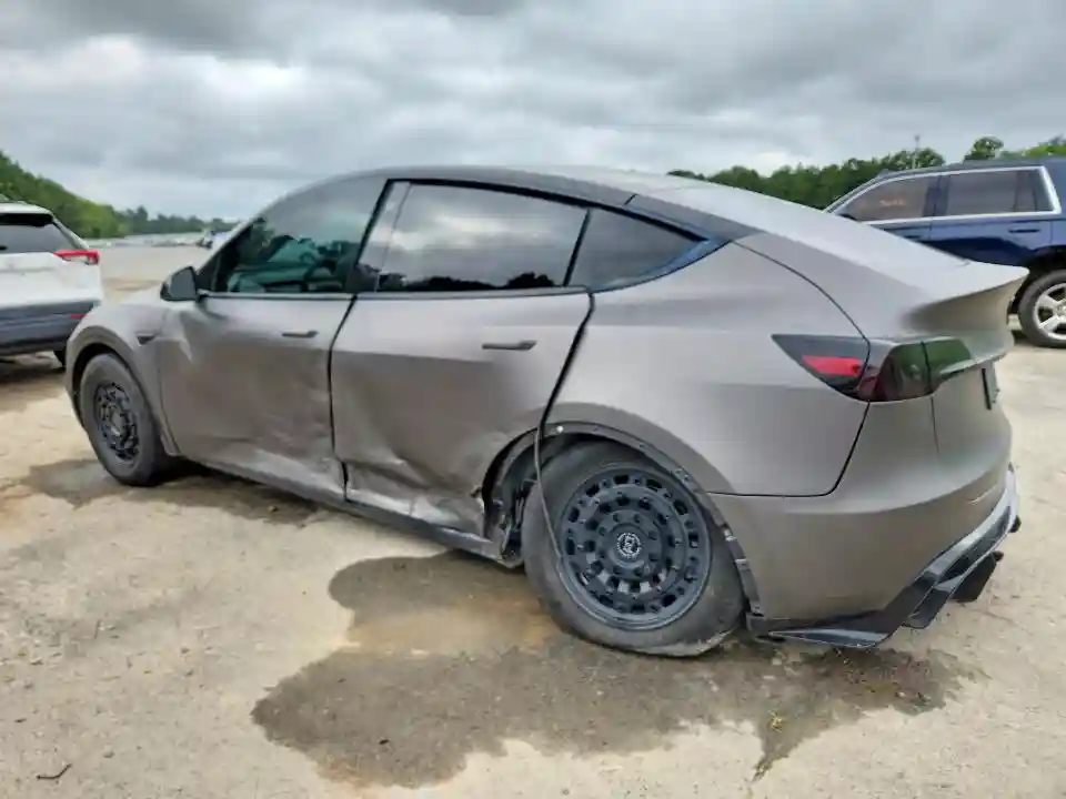 5YJYGDEE6MF084715 2021 TESLA MODEL Y-1