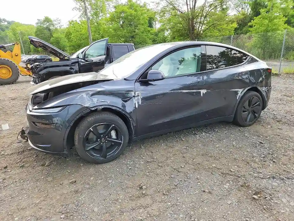 7SAYGDEE1TF396460 2026 TESLA MODEL Y-0