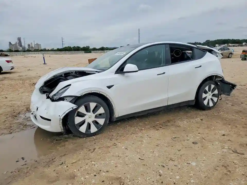 5YJYGDED8MF110626 2021 TESLA MODEL Y-0