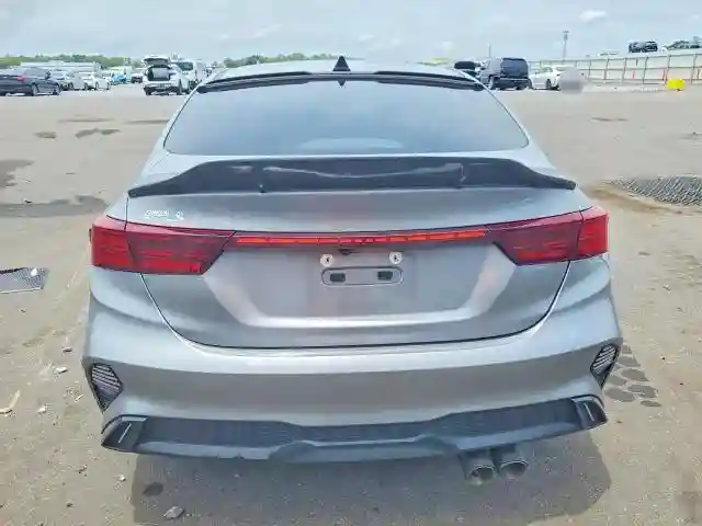 3KPF54AD6RE771085 2024 KIA FORTE-5